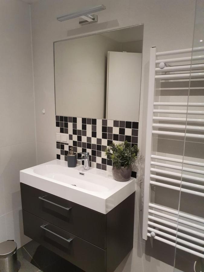Smarte Dachgeschosswohnung Mit 2 Terrassen Direkt Am Hauptbahnhof 维也纳 外观 照片
